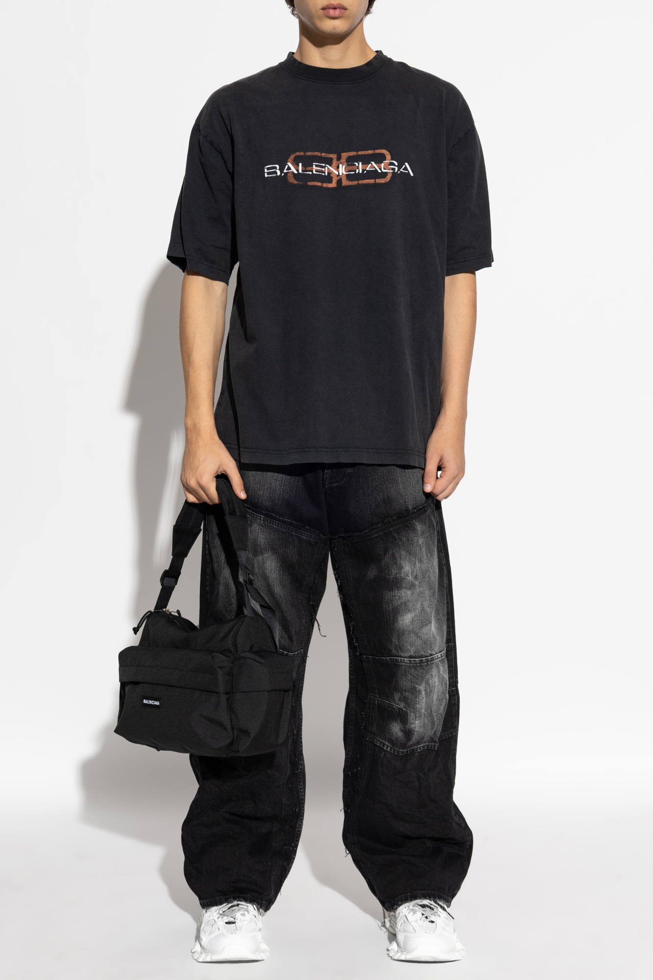 Black T-shirt with a crinkled effect Balenciaga - Vitkac